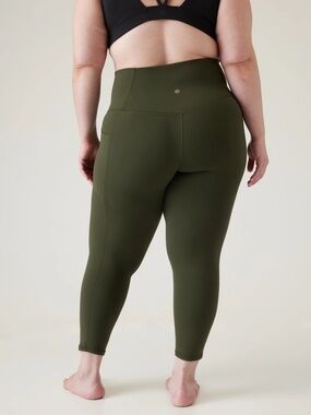 Athleta Salutation Stash Pocket II 7/8 Tight Leggings Olive Green 2X